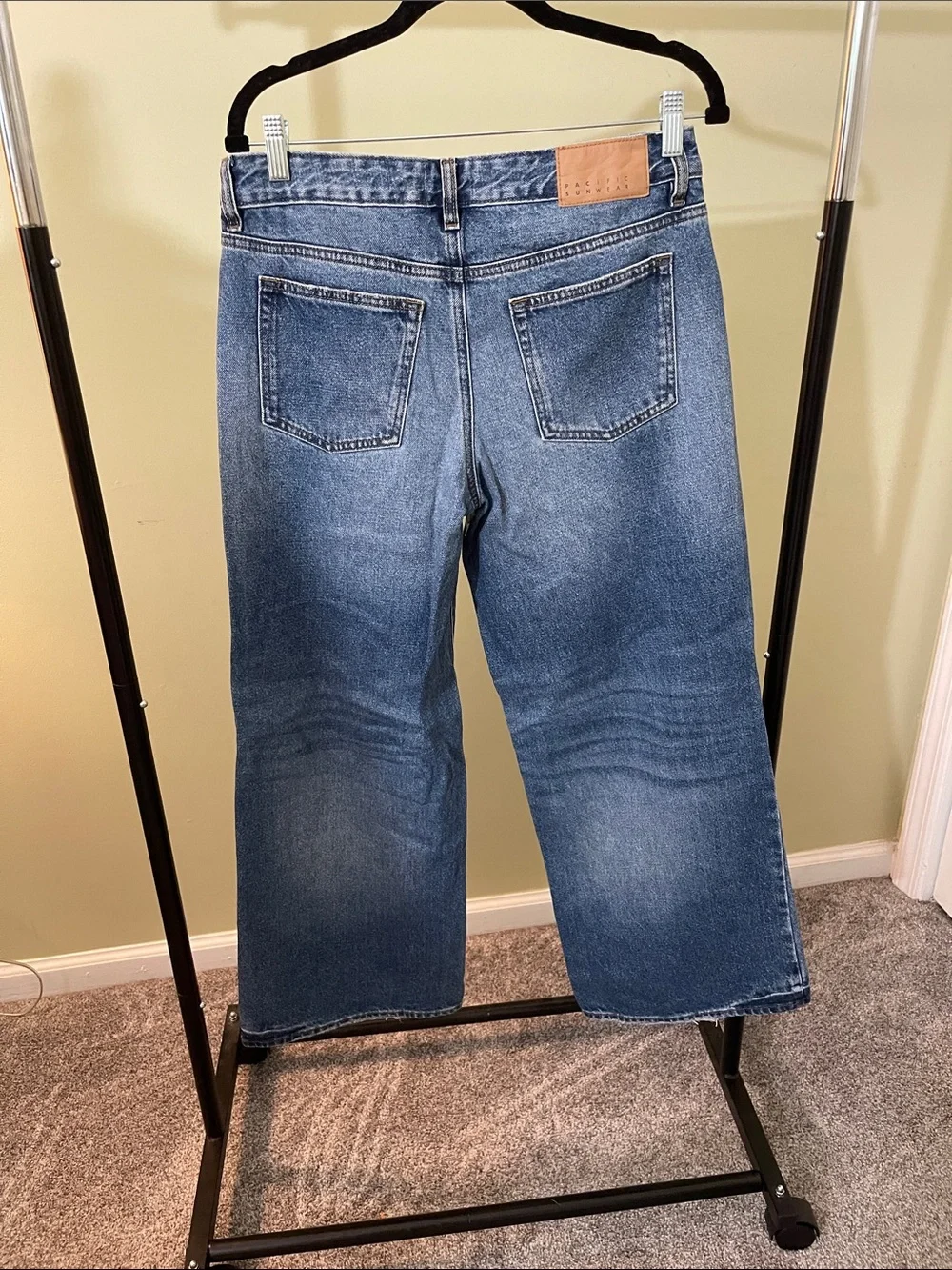 PacSun - Casey - Wide Leg Jeans - Medium Blue - size 28S. EXCELLENT CONDITION!! - Picture 2 of 3